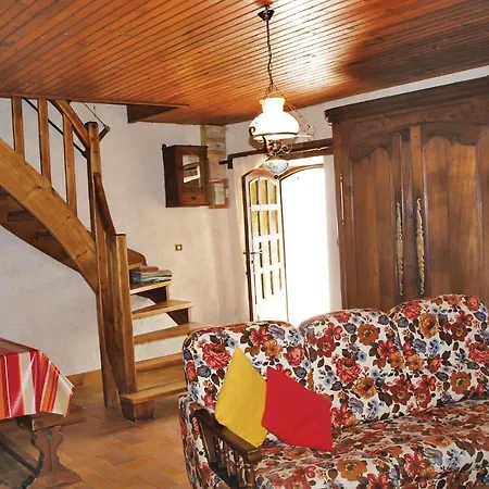 2 Bedroom Awesome In Garlan Дом отдыха *