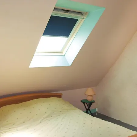 2 Bedroom Awesome In Garlan Дом отдыха Kertanguy